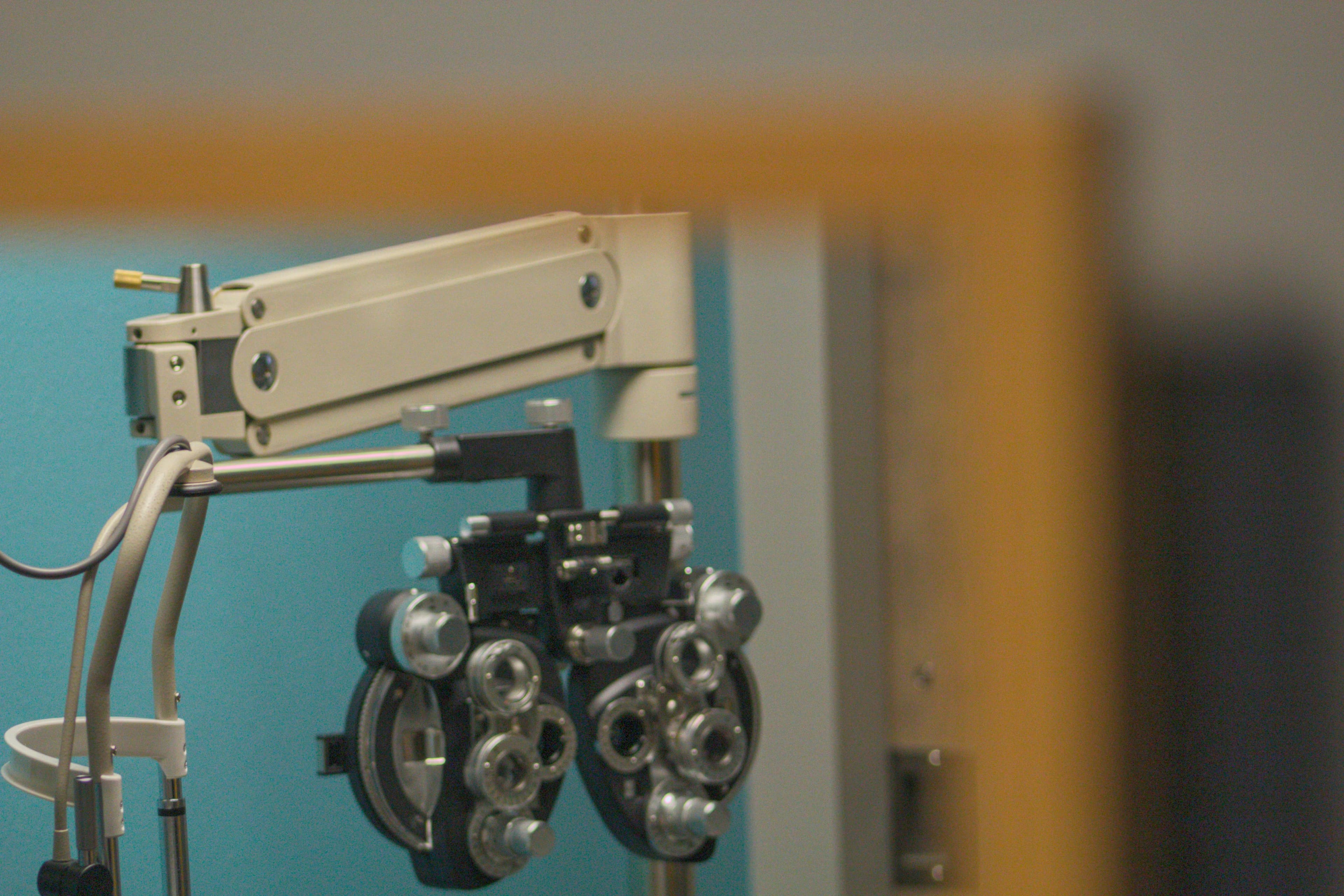 STAAR Surgical's Middle East Warning: A Ripple Effect on Ophthalmic Device Ingredient Demand