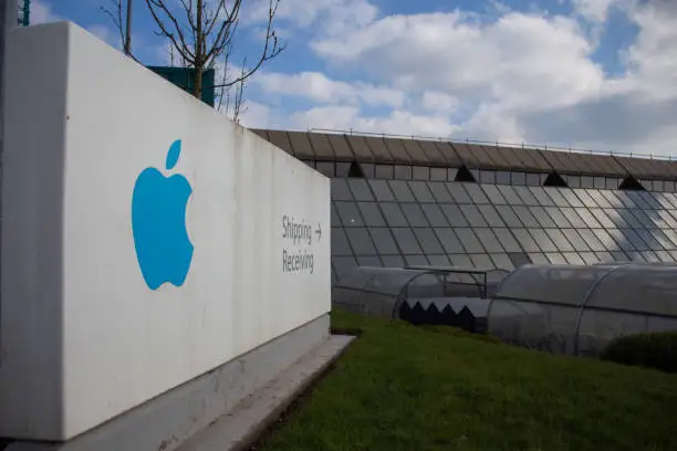 Apple 的管制物质规范:为特种化学品设定标准